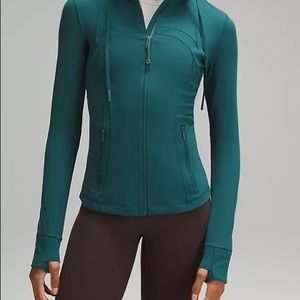 Nulu Lululemon Hooded jacket. New.